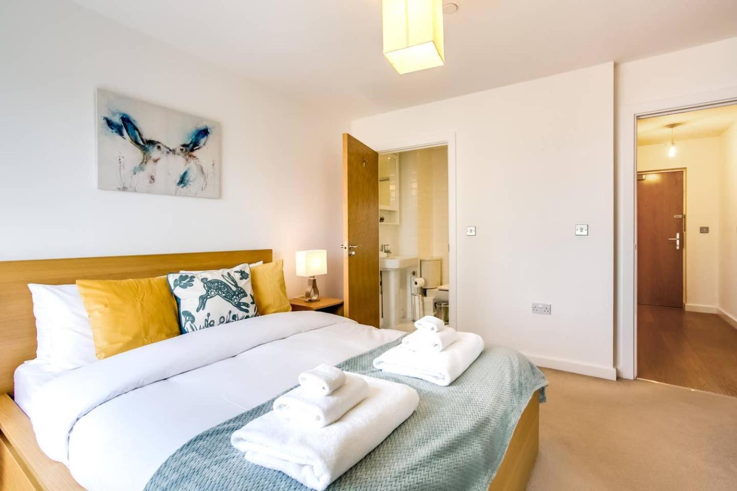 Guestready - Comfort By The Thames, W/ Balcony Londra Dış mekan fotoğraf