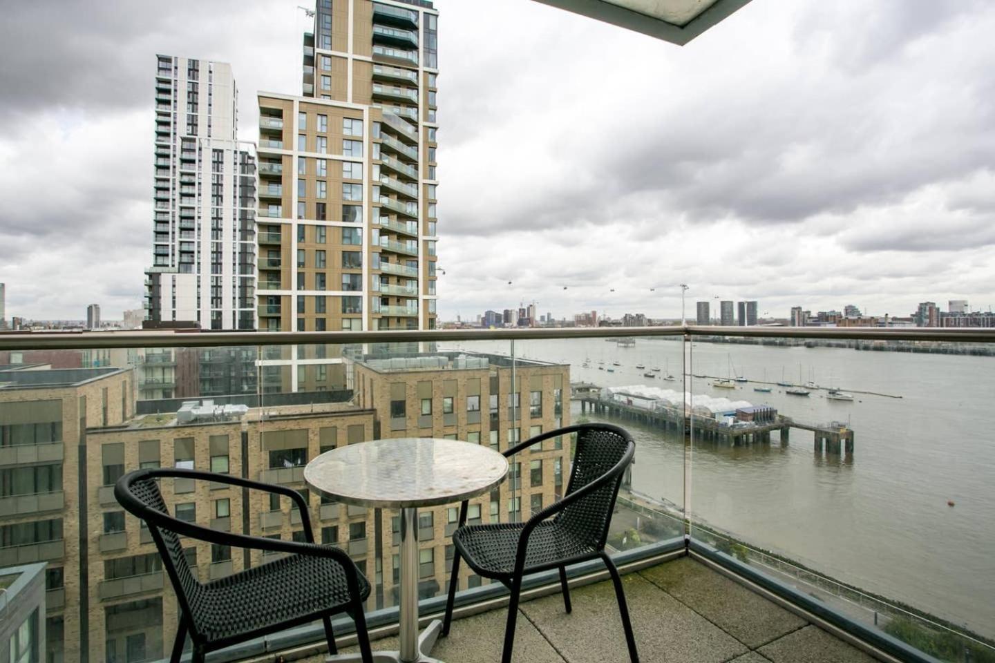 Guestready - Comfort By The Thames, W/ Balcony Londra Dış mekan fotoğraf