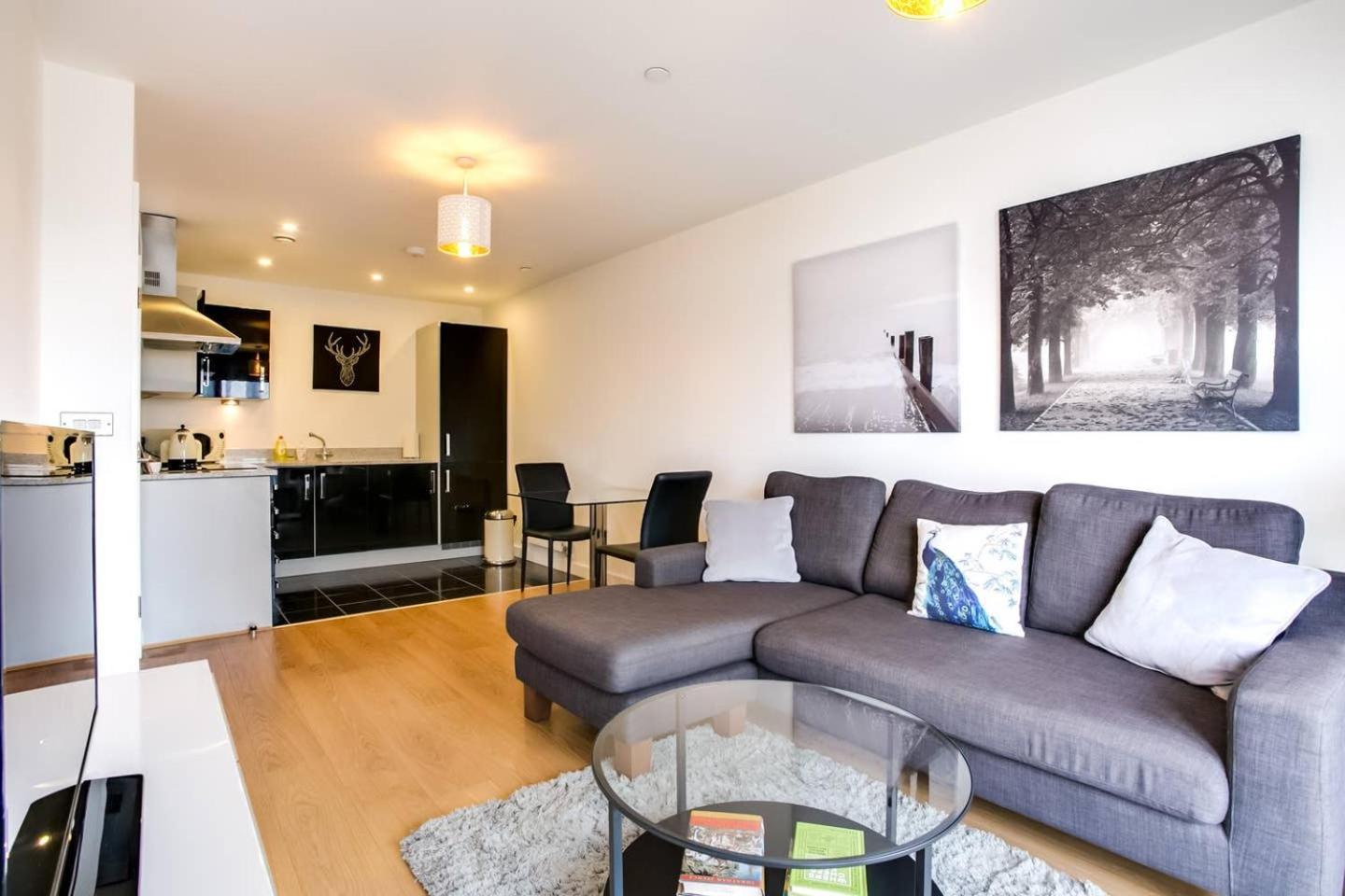 Guestready - Comfort By The Thames, W/ Balcony Londra Dış mekan fotoğraf